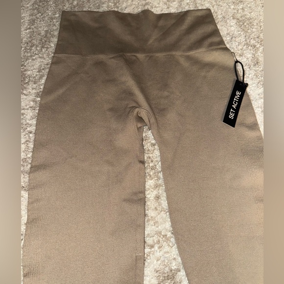 NWT SET Active Taupe Leggings - Picture 2 of 10